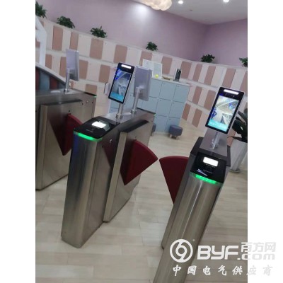车站健康码人脸识别测温闸机图3