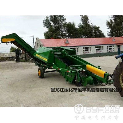 4U-2 1390-2型牵引式马铃薯挖掘机图2
